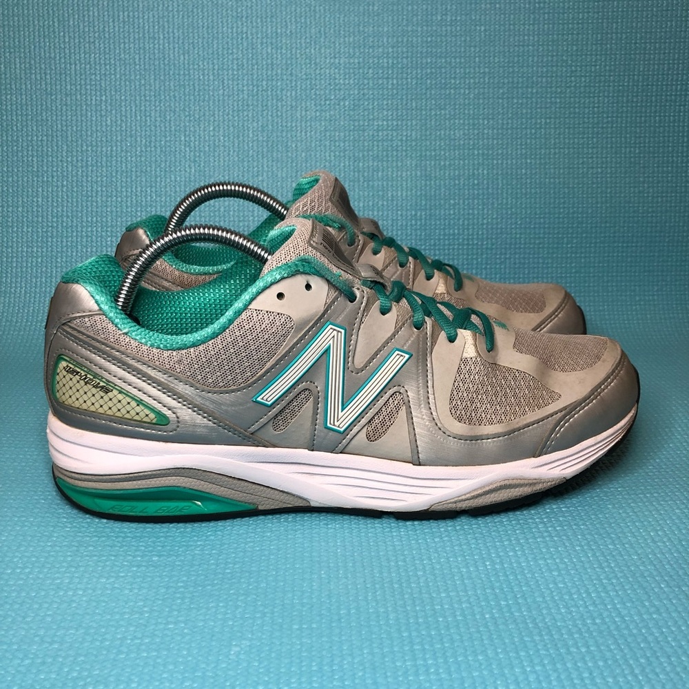 New Balance 1540 v2 Women’s Size 11 W1540SG2 Gray Teal Athletic Shoe Running